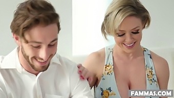 Горещият Масаж На Съблазнителна Milf Се Превръща В Горещ Секс С Изневеряващия Съпруг