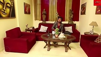 Аматьорско Видео На Интимния Момент На Съпругата И Доведения Син