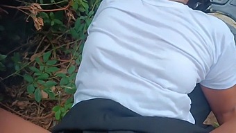 A Schoolgirl Is Seduced And Has Unprotected Sex With A Tight Vagina In A Paradise-Like Setting
