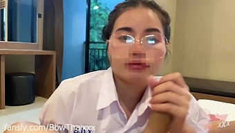 Cosplaying Schoolgirl Gets Fucked By Alumnus In Hd Video